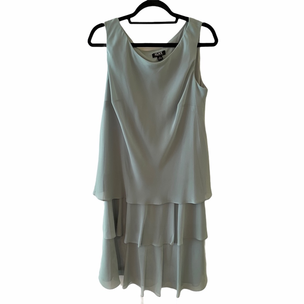 SNLY Tiered Mint Green Formal Dress Size 14